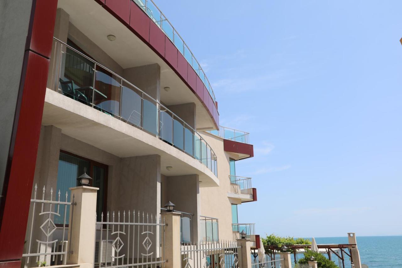 Petrov Family Hotel Nesebyr Zewnętrze zdjęcie